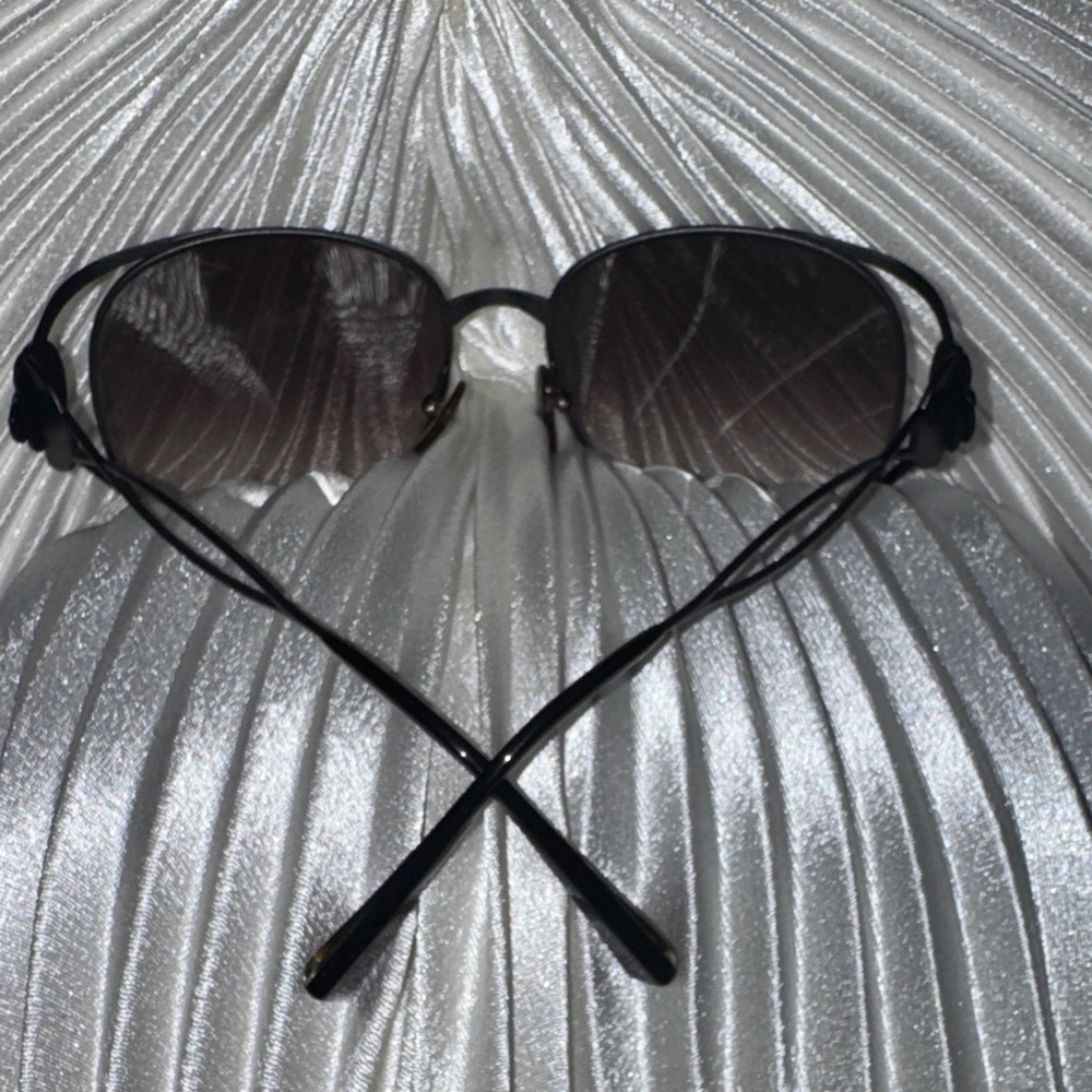 Exclusivity and Elegance every day! Black  Sunglasses - Picture 6 of 17